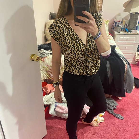 Like new bodysuit - Picture 2 of 8